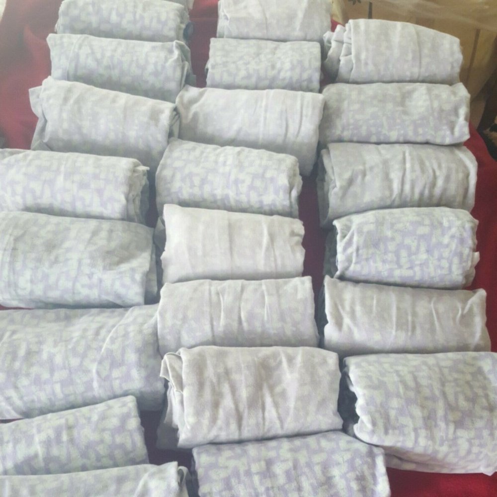 Lot Of 19 Patient medical gowns 3/4 sleeve shoulder snaps tie back Reusable Wash